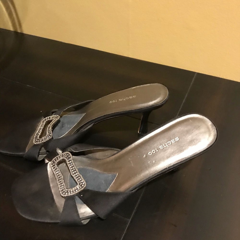 Black evening shoe - slightly used